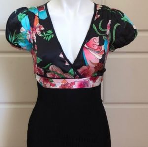 Bebe Silk Top XS Floral & Black x small